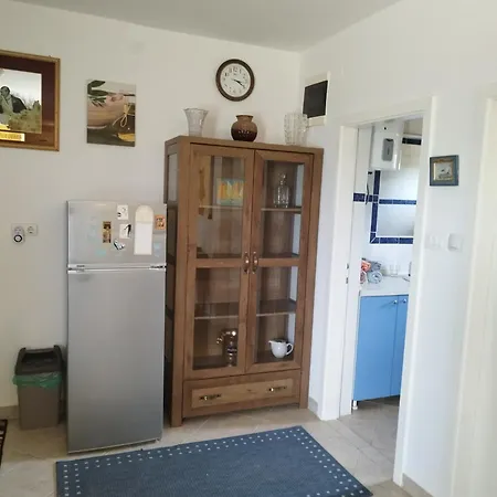 Lily Apartment